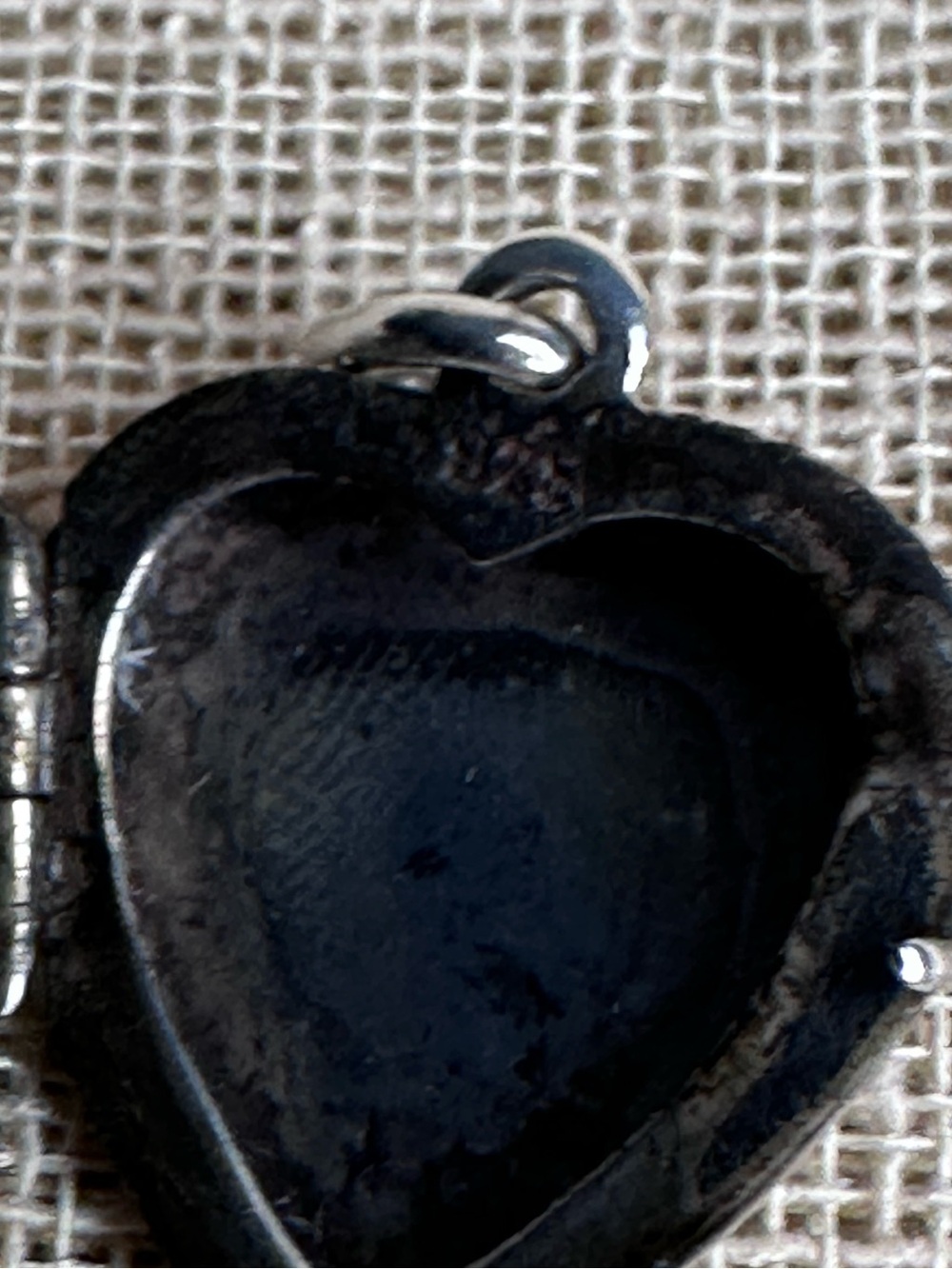 Sterling silver Heart Pendant Locket - Picture 4 of 5